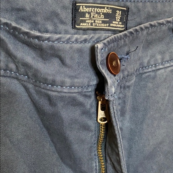 ABERCROMBIE NAVY‎ HIGH RISE ANKLE STRAIGHT 31/12 - Picture 3 of 5